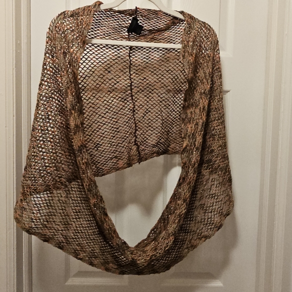 Scarf/wrap - Picture 2 of 2